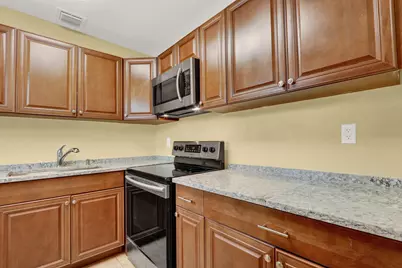 184 Norwich H #184, West Palm Beach, FL 33417 - Photo 2