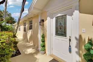 925 Magdalena Rd, Palm Beach Gardens, FL 33410 - Photo 2