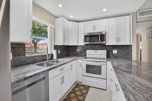 264 Saxony F, Delray Beach, FL 33446 - Photo 20