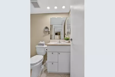 264 Saxony F #264, Delray Beach, FL 33446 - Photo 38