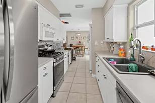 1403 Tahoe Ct, Lake Worth, FL 33461 - Photo 12