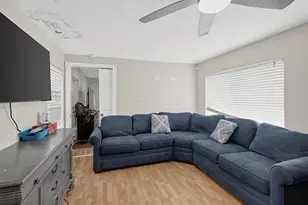 1403 Tahoe Ct, Lake Worth, FL 33461 - Photo 6