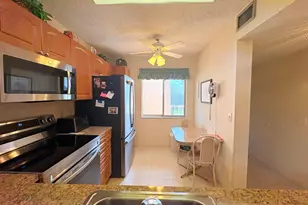 6935 Huntington Ln, Delray Beach, FL 33446 - Photo 6
