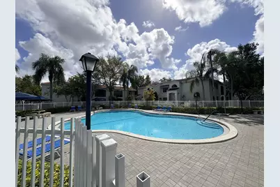 12060 NW 11th Street #12060, Pembroke Pines, FL 33026 - Photo 18