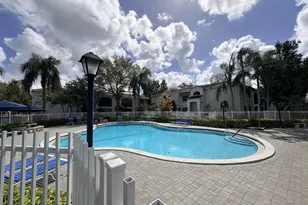 12060 NW 11th St, Pembroke Pines, FL 33026 - Photo 18