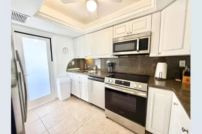 333 NE 21st Avenue #418, Deerfield Beach, FL 33441 - Photo 12