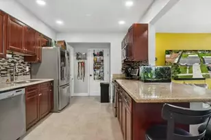 6311 Liberty St, Hollywood, FL 33024 - Photo 6