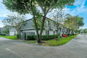 420 NW 70th Ave, Plantation, FL 33317 - Photo 2