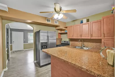 2180 NW 105th Terrace, Miami, FL 33147 - Photo 12