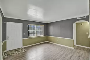 2180 NW 105th Terrace, Miami, FL 33147 - Photo 10