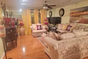 8240 SW 24th St, North Lauderdale, FL 33068 - Photo 6