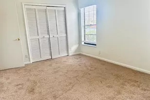 7045 Golf Pointe Cir, Tamarac, FL 33321 - Photo 22