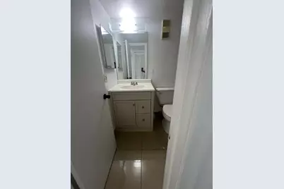 9165 NW 1st Street #102, Pembroke Pines, FL 33024 - Photo 16