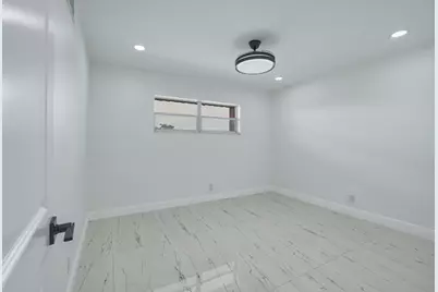 8970 S Hollybrook Boulevard #308, Pembroke Pines, FL 33025 - Photo 6