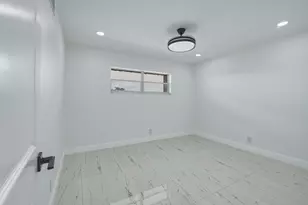 8970 S Hollybrook Blvd, Pembroke Pines, FL 33025 - Photo 6