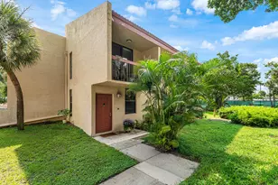 781 SE 1st Way, Deerfield Beach, FL 33441 - Photo 2