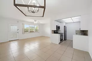 2401 Antigua Circle, Coconut Creek, FL 33066 - Photo 2