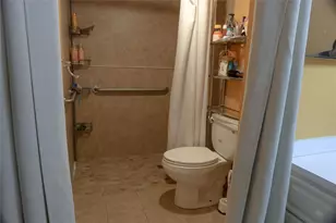 8220 SW 24th St, North Lauderdale, FL 33068 - Photo 12