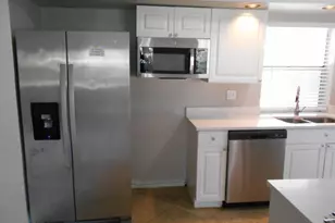 827 NW 87th Ave, Coral Springs, FL 33071 - Photo 6