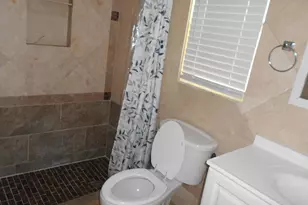 827 NW 87th Ave, Coral Springs, FL 33071 - Photo 20