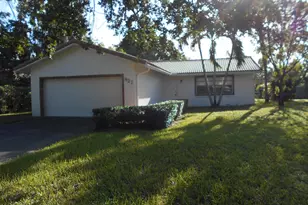 827 NW 87th Ave, Coral Springs, FL 33071 - Photo 2