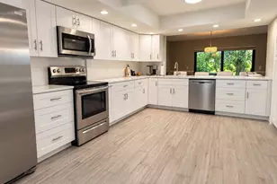 239 Wildwood Cir, Deerfield Beach, FL 33442 - Photo 2