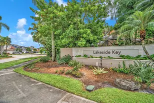 1020 SW 99th Ave, Pembroke Pines, FL 33025 - Photo 22