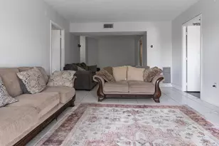 4156 Inverrary Dr, Lauderhill, FL 33319 - Photo 8