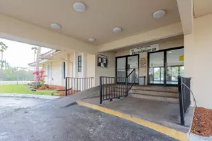 4156 Inverrary Dr, Lauderhill, FL 33319 - Photo 22