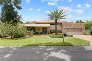 2701 NE 2nd Ave, Wilton Manors, FL 33334 - Photo 2