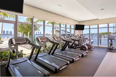 17301 Biscayne Boulevard #PH-7, North Miami Beach, FL 33160 - Photo 54