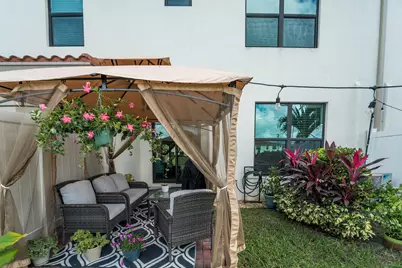 2016 Sugar Maple Drive, Riviera Beach, FL 33410 - Photo 32