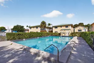 901 Pine Dr, Pompano Beach, FL 33060 - Photo 10