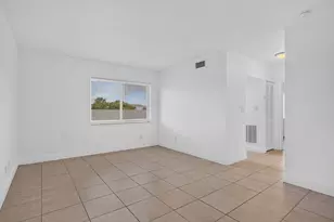 901 Pine Dr, Pompano Beach, FL 33060 - Photo 4