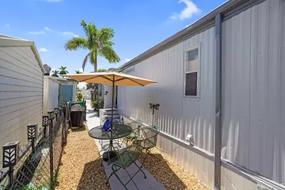 8609 SW 17th Court, Davie, FL 33324 - Photo 32