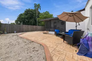 1710 NW 6th St, Miami, FL 33125 - Photo 26