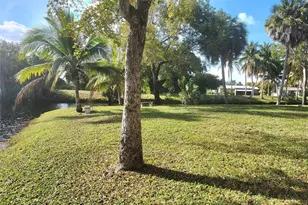 8260 SW 24th St, North Lauderdale, FL 33068 - Photo 38