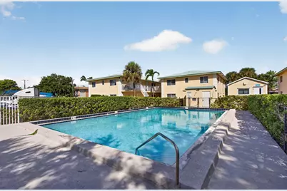 901 Pine Drive #10, Pompano Beach, FL 33060 - Photo 2