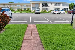 198 Markham J, Deerfield Beach, FL 33442 - Photo 14