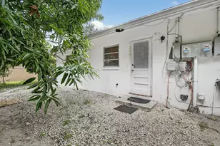 1490 NW 20th St, Fort Lauderdale, FL 33311 - Photo 6