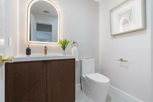 6111 White Oak Ln, Tamarac, FL 33319 - Photo 10