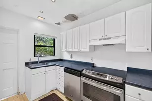 1515 NE 16th St, Fort Lauderdale, FL 33304 - Photo 14