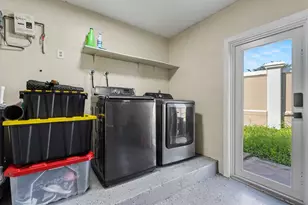 8720 NW 46th St, Lauderhill, FL 33351 - Photo 28