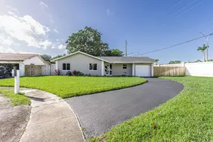8720 NW 46th St, Lauderhill, FL 33351 - Photo 4
