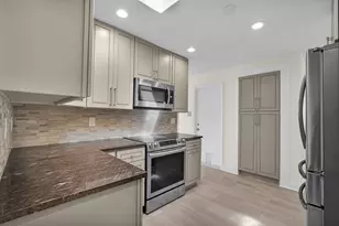1050 NW 73rd Terrace, Margate, FL 33063 - Photo 10