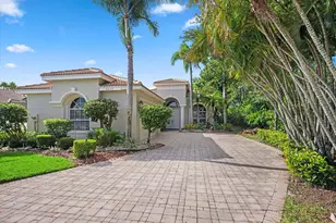 4017 Manchester Lake Dr, Lake Worth, FL 33449 - Photo 1