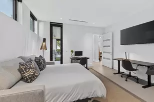 1736 SE 14th St, Fort Lauderdale, FL 33316 - Photo 18