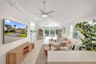 8932 S Lake Park Circle S, Davie, FL 33328 - Photo 14