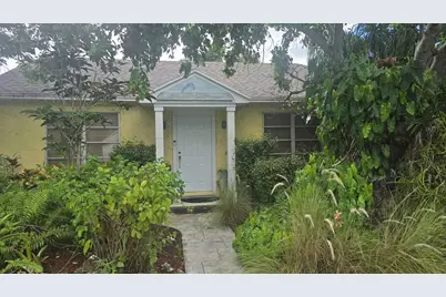 209 S Palmway, Lake Worth Beach, FL 33460 - Photo 1