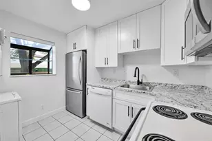 109 Gardens Dr, Pompano Beach, FL 33069 - Photo 10